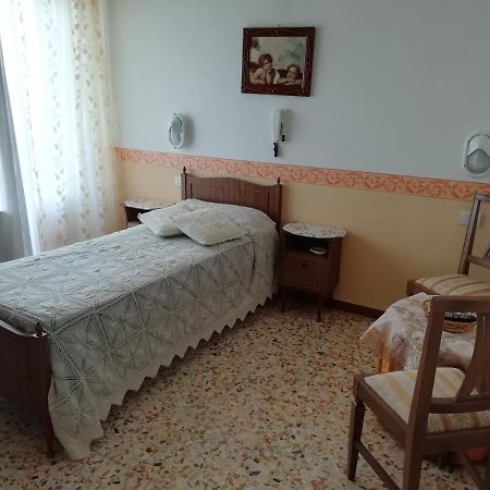 Albergo La Torre Radicofani Dış mekan fotoğraf