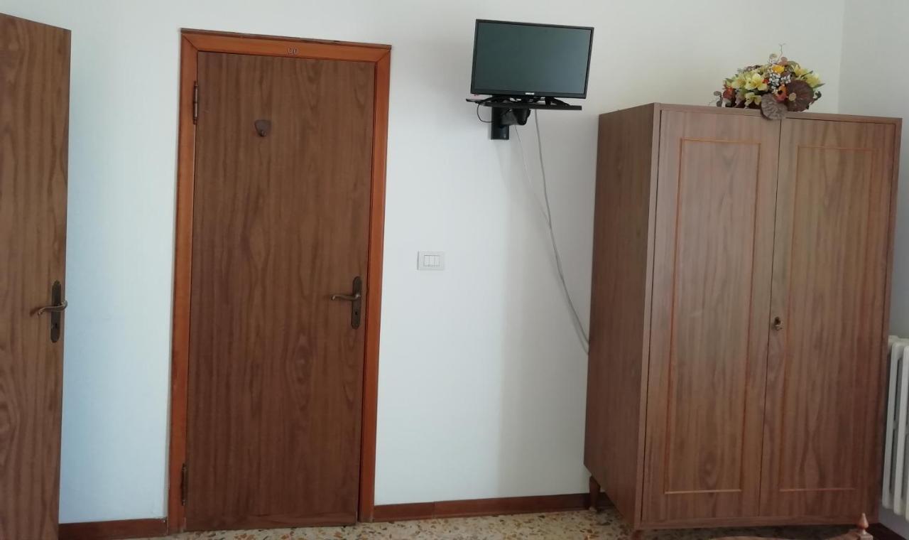 Albergo La Torre Radicofani Dış mekan fotoğraf